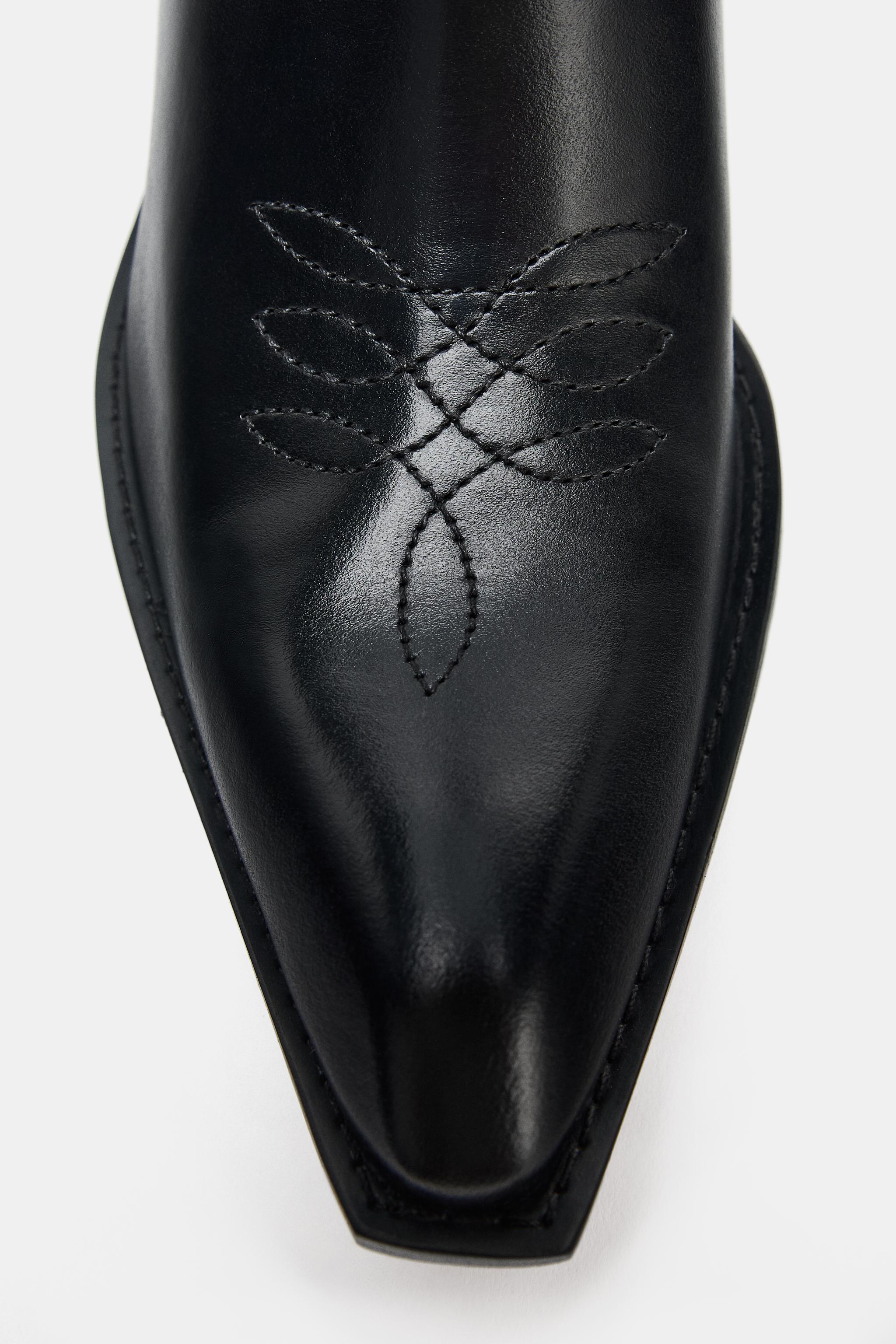 COWBOY LEATHER ANKLE BOOTS WITH TOPSTITCHING